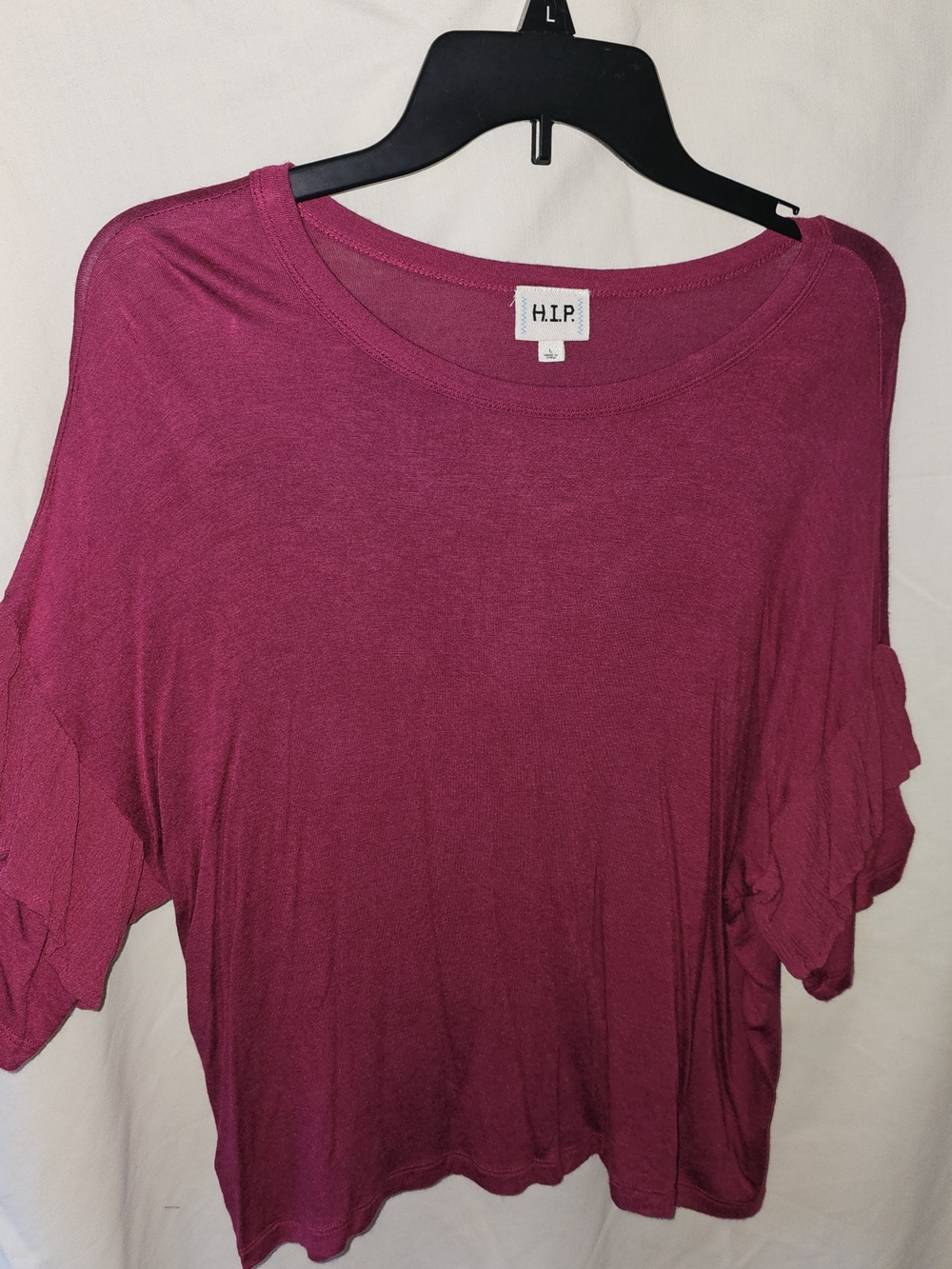 H.I.P.  women's magenta ruffle sleeve short sleeve top